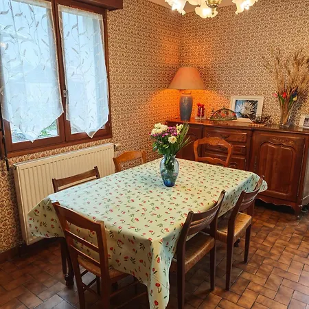 Maison Calme Avec Terrasse Σπίτι διακοπών Bozel